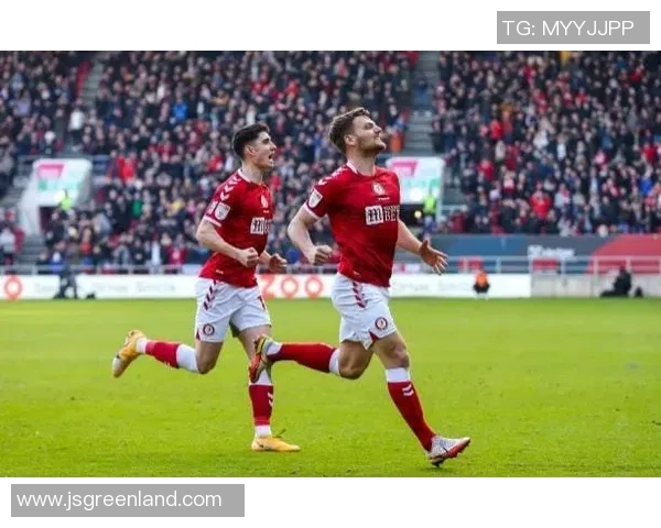 布里斯托与女王巡游的精彩对决与历史渊源探秘 布里斯托与女王巡游的精彩对决与历史渊源探秘