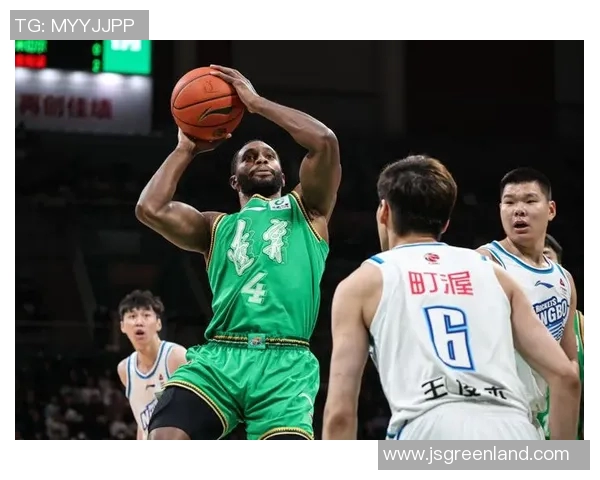 辽宁本钢球迷狂欢喜迎胜利，队员掌握领先优势