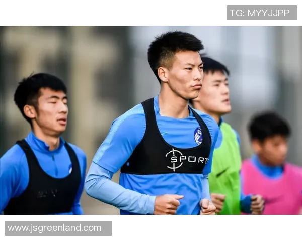 沙萨基迎战里昂期待精彩对决双方球员状态火热斗志昂扬 沙萨基迎战里昂期待精彩对决双方球员状态火热斗志昂扬