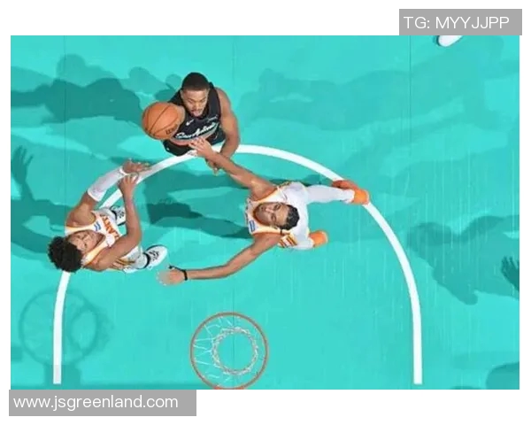 马刺与老鹰激战正酣2月13日精彩对决引发球迷热议 马刺与老鹰激战正酣2月13日精彩对决引发球迷热议