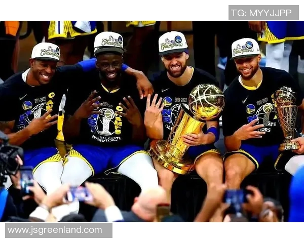 勇士队豪掷19亿美元创奢侈税新高成功争夺附加赛资格 勇士队豪掷19亿美元创奢侈税新高成功争夺附加赛资格